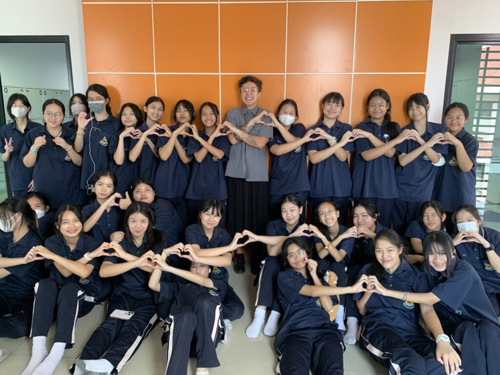 4743F646-7BE9-4F51-9A33-E761B7C60313