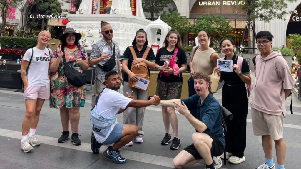 Make_Friends_in_Bangkok_Thailand_Teachers