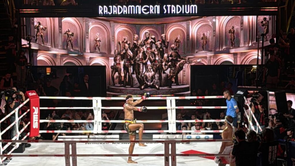 Muay Thai at Rajadamnern Stadium in Bangkok
